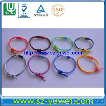 Newly Developped and multi-color Plastic Zipper Bracelets